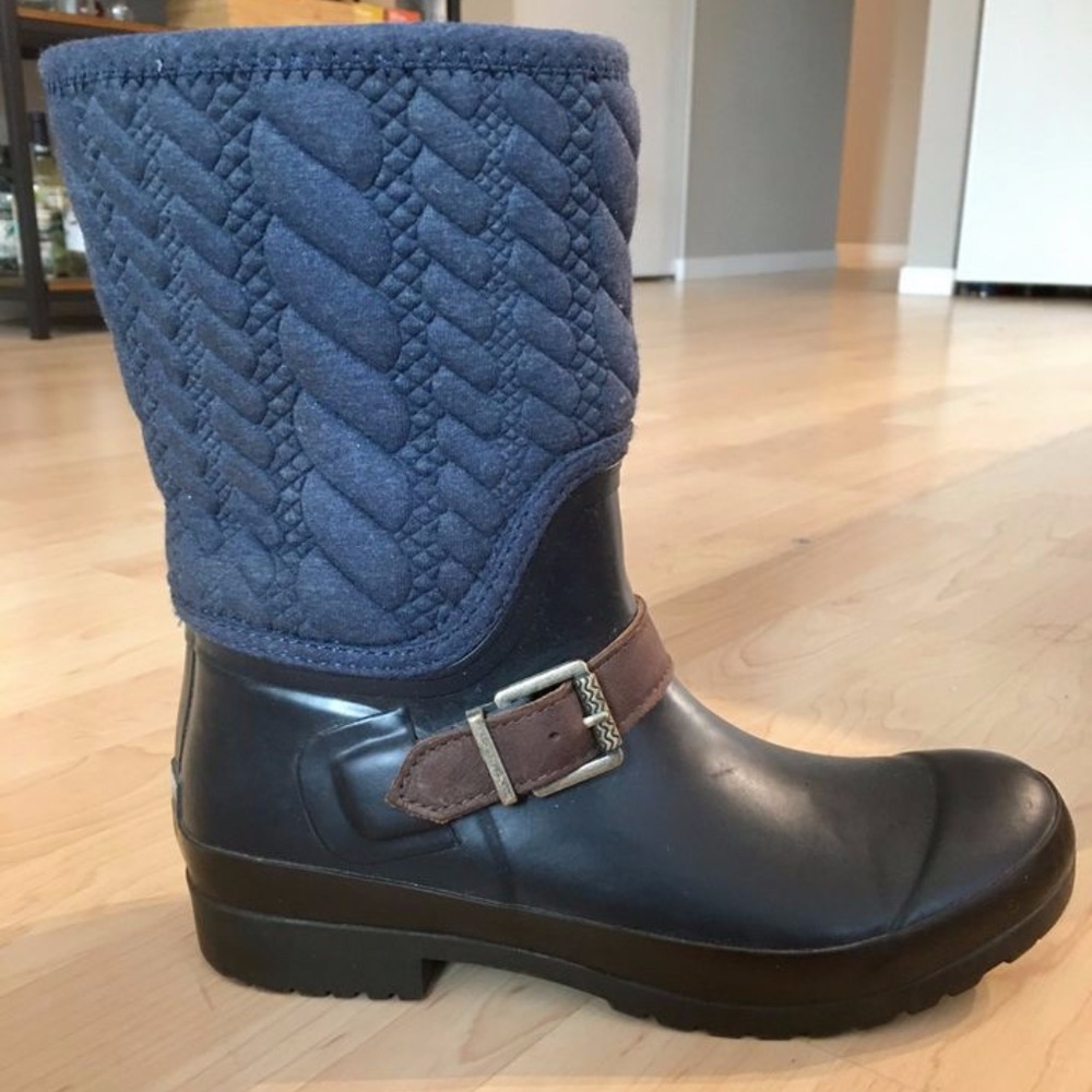 Sperry Navy Rain Boots Size 7